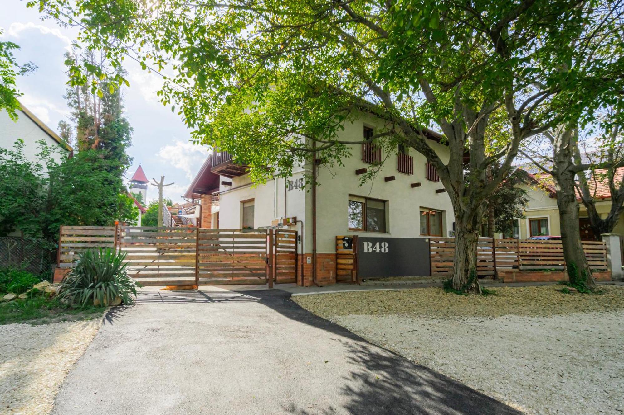 Вилла B48 Gardenhouse - A Zoeldben Kenyelmesen Тёрёкбалинт Экстерьер фото